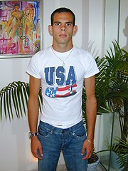 Lee is a hot Cuban kid who decided to share his steamy hot looks with us