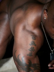 Big muscled man naked