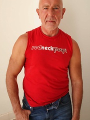 This sexy silver Daddy loves to fuck