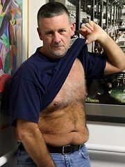 Hairy mature man Patrick Montana